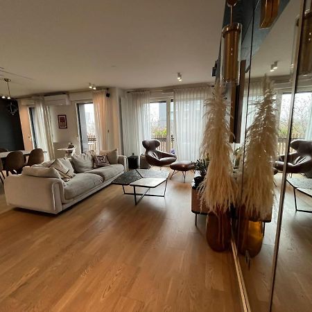 Appartement Luxueux Climatise Avec Terrasse, 6 Couchages - 17Eme Arrondissement De Paris Clichy Luaran gambar
