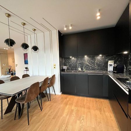 Appartement Luxueux Climatise Avec Terrasse, 6 Couchages - 17Eme Arrondissement De Paris Clichy Luaran gambar