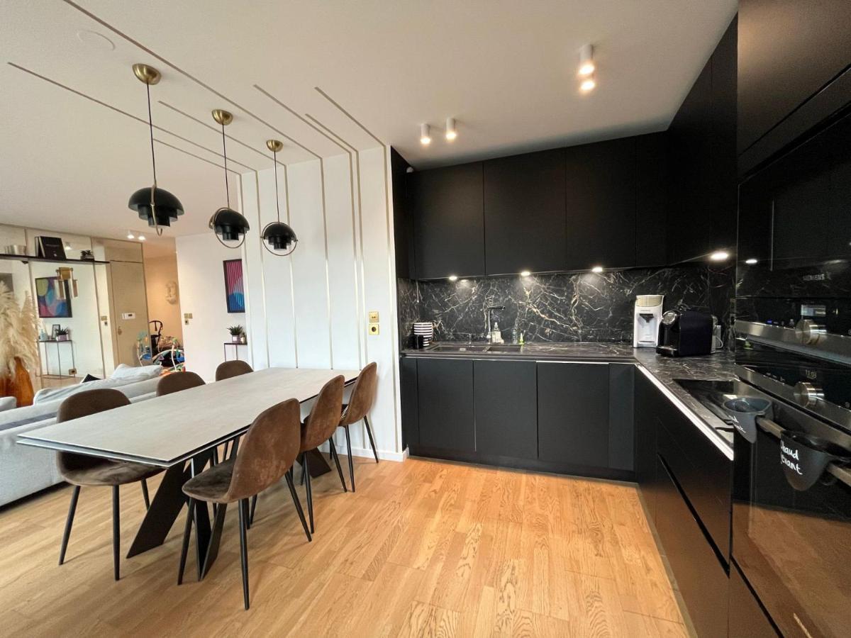 Appartement Luxueux Climatise Avec Terrasse, 6 Couchages - 17Eme Arrondissement De Paris Clichy Luaran gambar