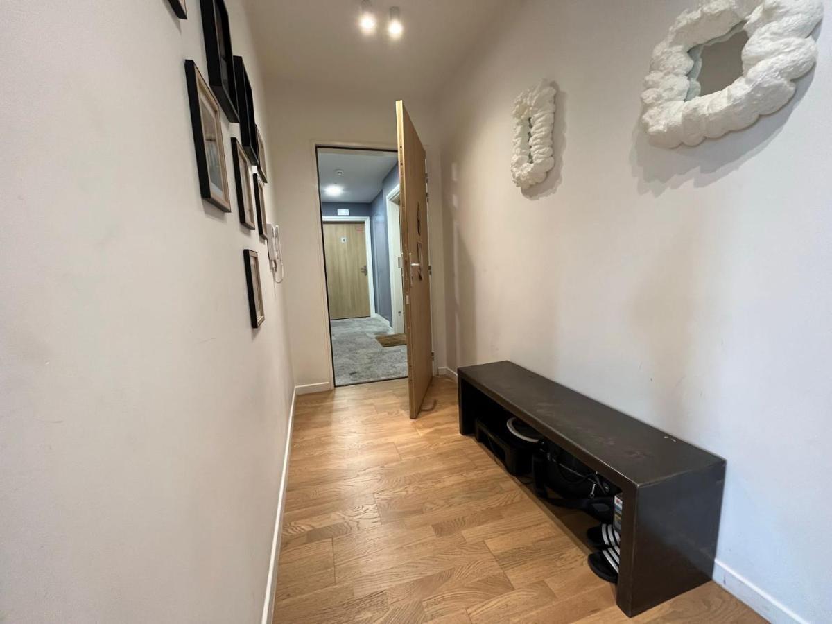 Appartement Luxueux Climatise Avec Terrasse, 6 Couchages - 17Eme Arrondissement De Paris Clichy Luaran gambar