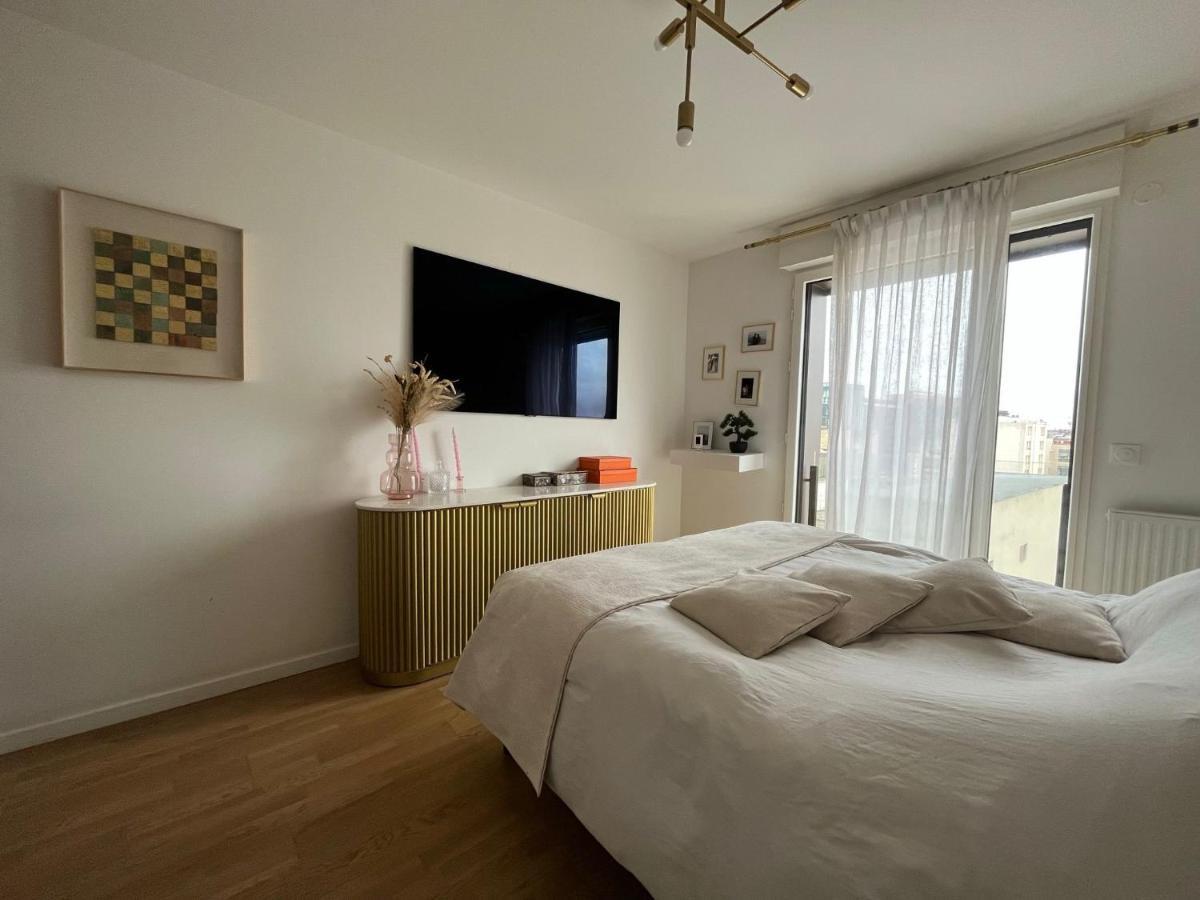 Appartement Luxueux Climatise Avec Terrasse, 6 Couchages - 17Eme Arrondissement De Paris Clichy Luaran gambar