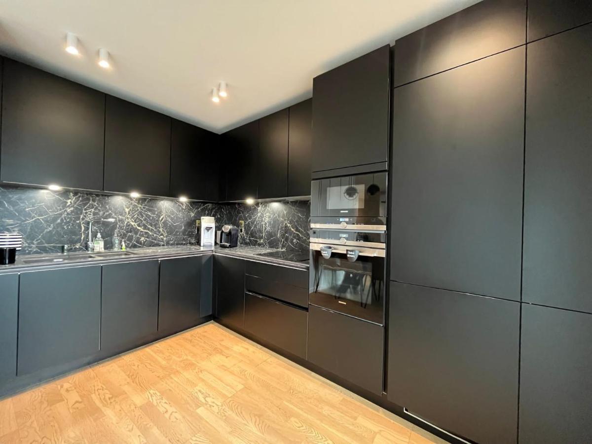 Appartement Luxueux Climatise Avec Terrasse, 6 Couchages - 17Eme Arrondissement De Paris Clichy Luaran gambar